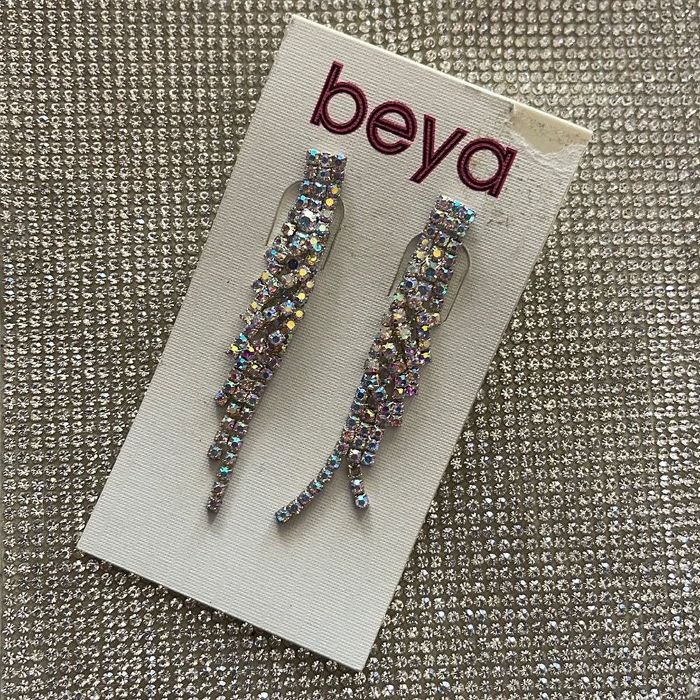 BEYA |RHINESTONE EARRINGS